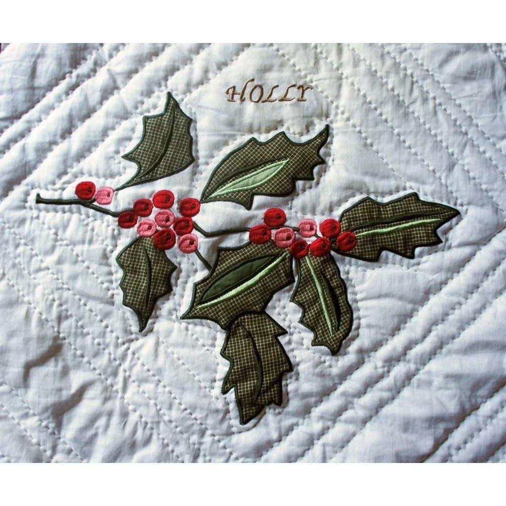A Gorgeous Embroidered Christmas Evergreens Quilt with Mistletoe and Holly 60x50